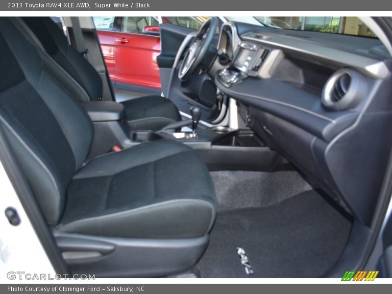 Super White / Black 2013 Toyota RAV4 XLE AWD
