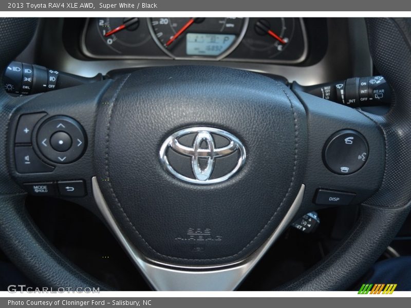 Super White / Black 2013 Toyota RAV4 XLE AWD