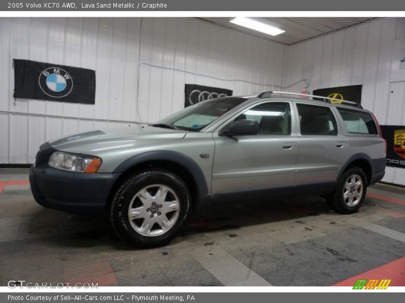 Lava Sand Metallic / Graphite 2005 Volvo XC70 AWD