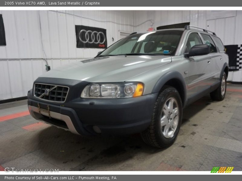 Lava Sand Metallic / Graphite 2005 Volvo XC70 AWD