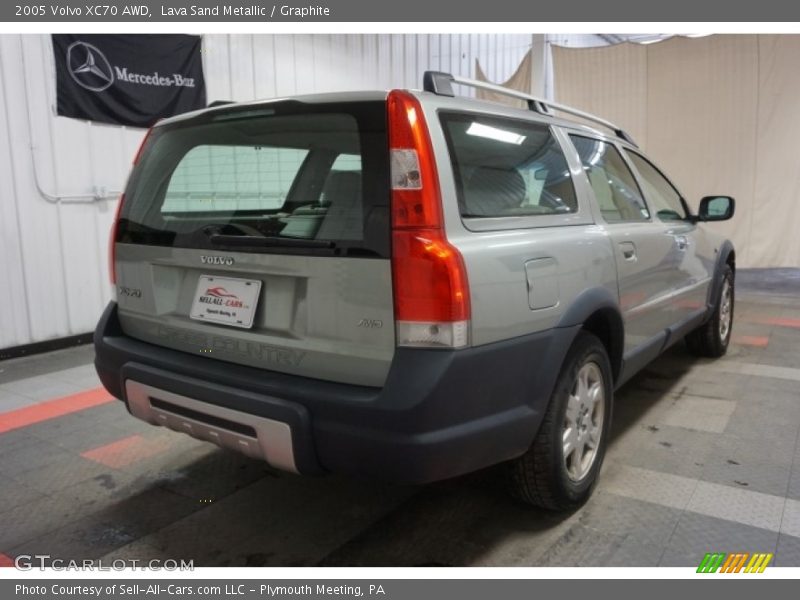 Lava Sand Metallic / Graphite 2005 Volvo XC70 AWD