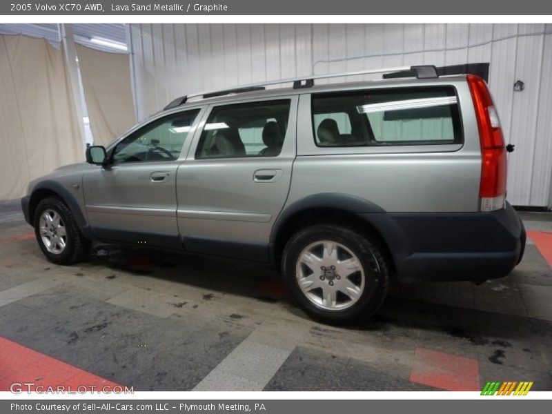 Lava Sand Metallic / Graphite 2005 Volvo XC70 AWD