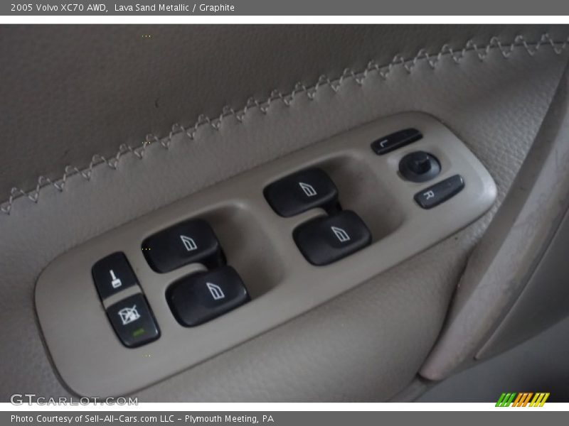 Lava Sand Metallic / Graphite 2005 Volvo XC70 AWD