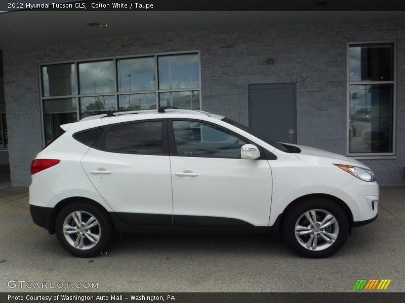 Cotton White / Taupe 2012 Hyundai Tucson GLS