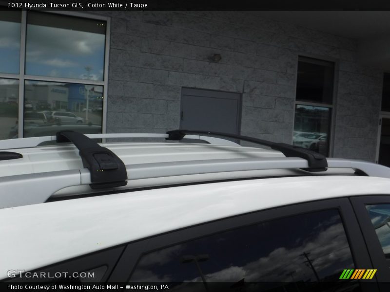 Cotton White / Taupe 2012 Hyundai Tucson GLS