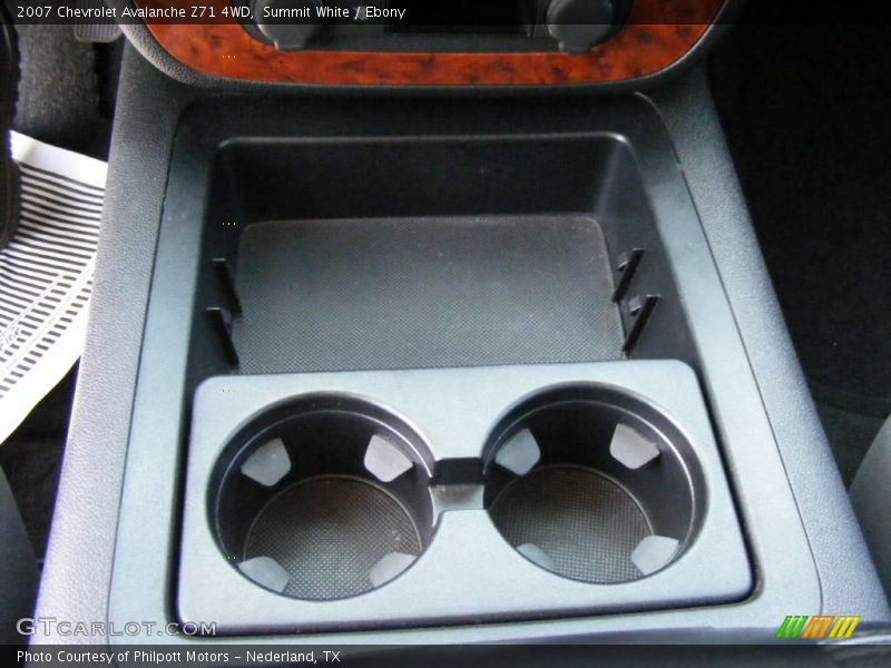 Summit White / Ebony 2007 Chevrolet Avalanche Z71 4WD