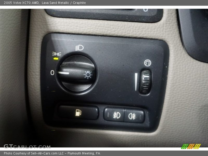 Lava Sand Metallic / Graphite 2005 Volvo XC70 AWD