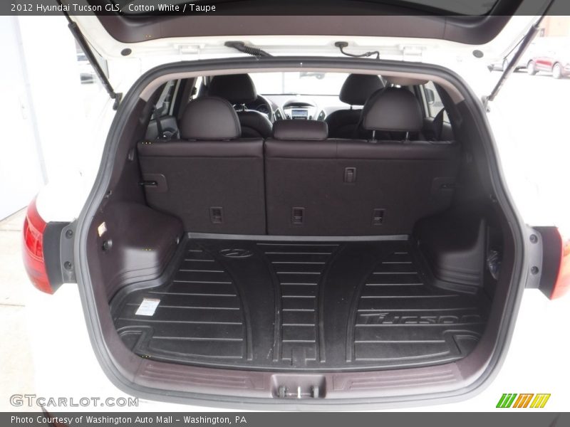 Cotton White / Taupe 2012 Hyundai Tucson GLS