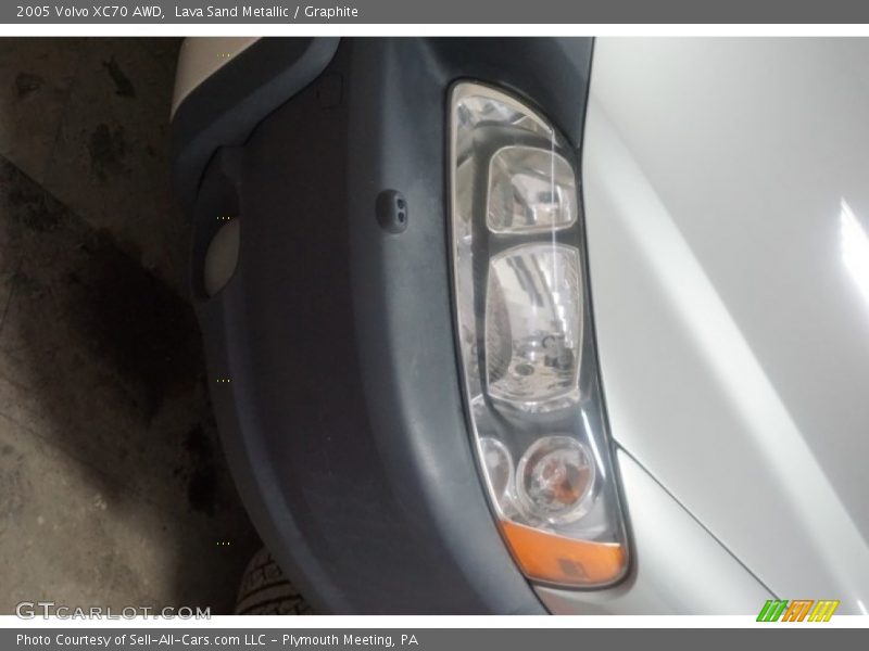 Lava Sand Metallic / Graphite 2005 Volvo XC70 AWD