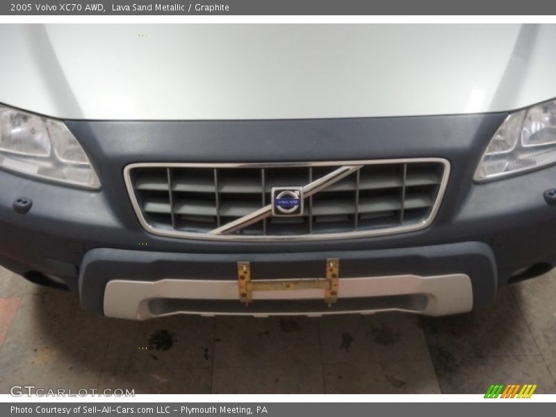Lava Sand Metallic / Graphite 2005 Volvo XC70 AWD
