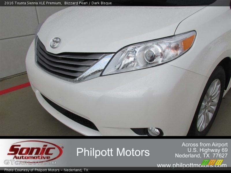 Blizzard Pearl / Dark Bisque 2016 Toyota Sienna XLE Premium