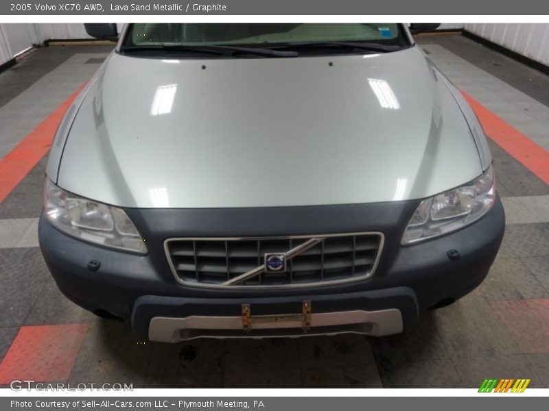 Lava Sand Metallic / Graphite 2005 Volvo XC70 AWD