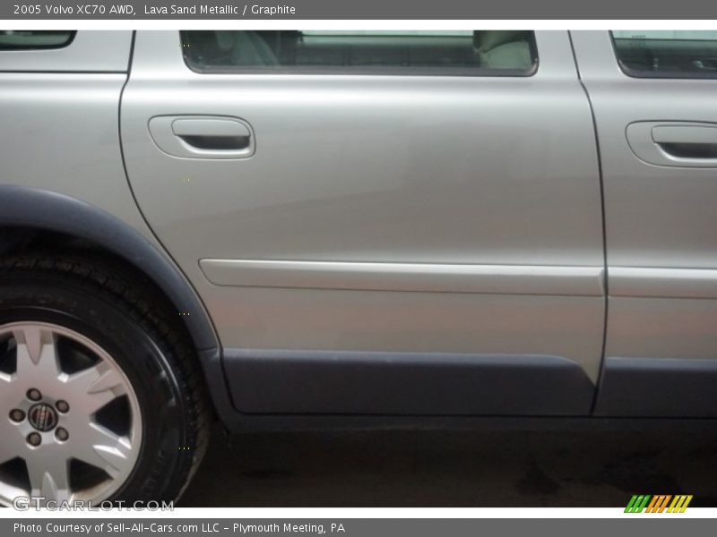 Lava Sand Metallic / Graphite 2005 Volvo XC70 AWD
