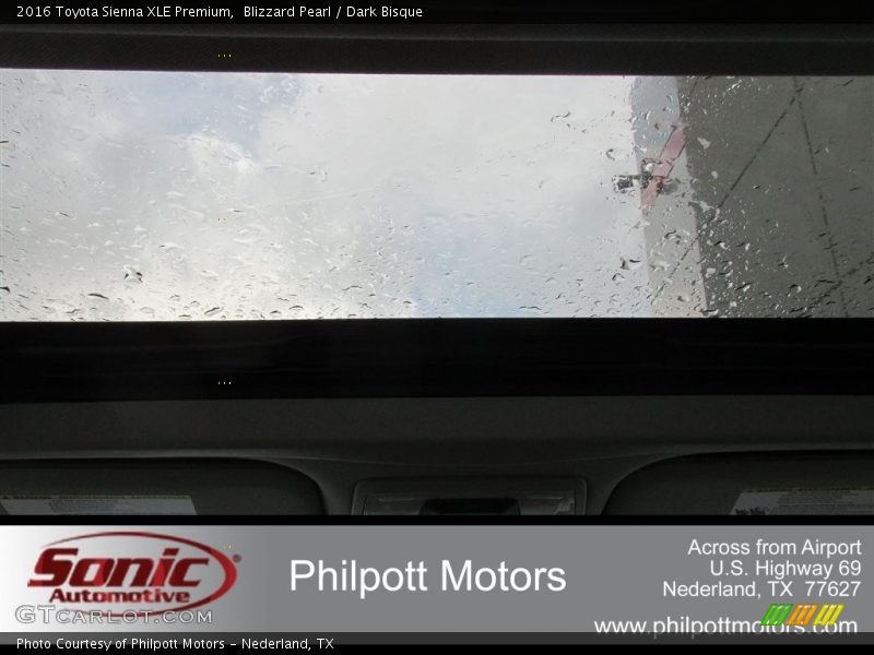 Blizzard Pearl / Dark Bisque 2016 Toyota Sienna XLE Premium