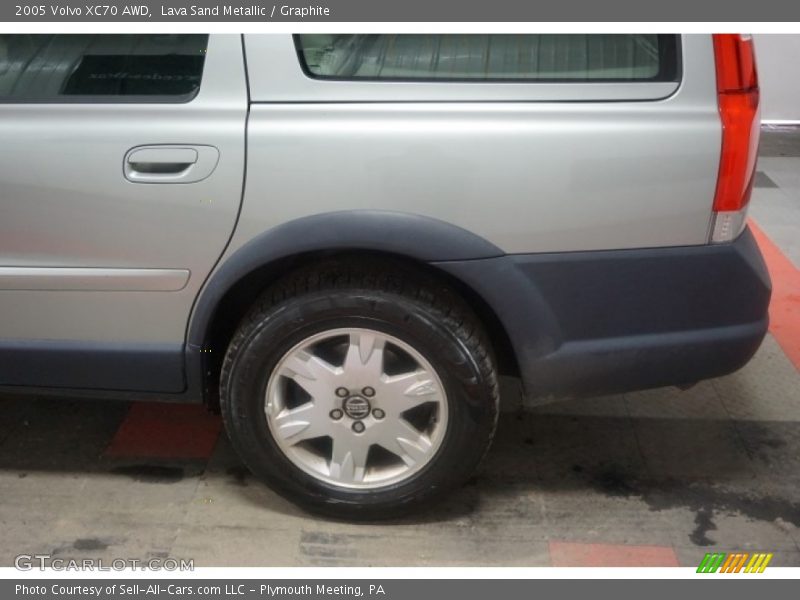 Lava Sand Metallic / Graphite 2005 Volvo XC70 AWD