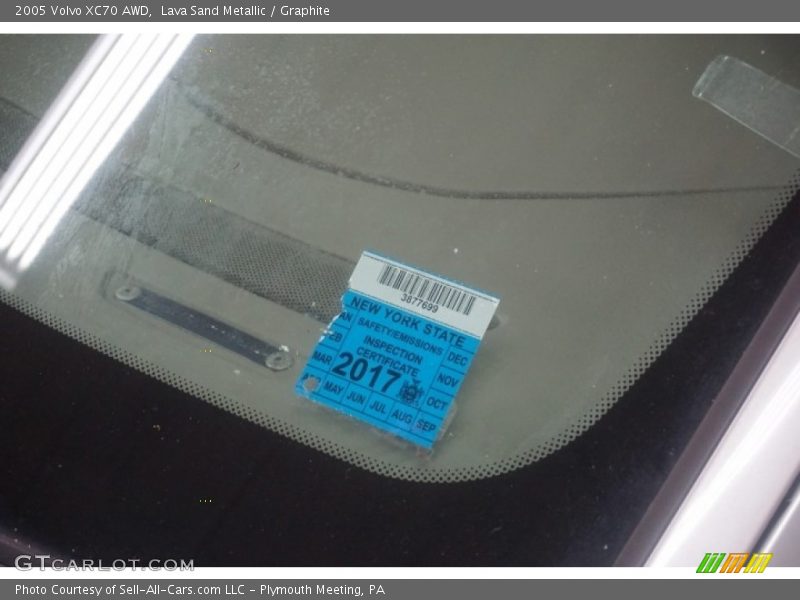 Lava Sand Metallic / Graphite 2005 Volvo XC70 AWD