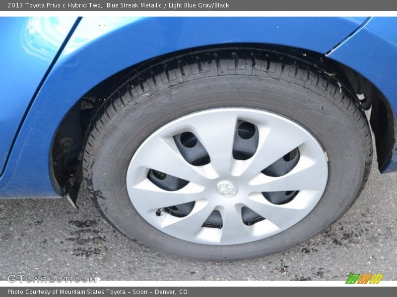 Blue Streak Metallic / Light Blue Gray/Black 2013 Toyota Prius c Hybrid Two
