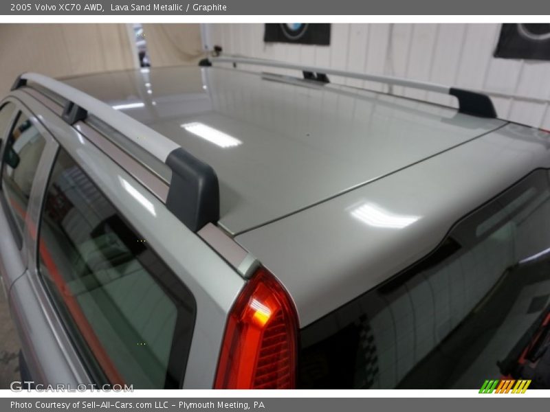 Lava Sand Metallic / Graphite 2005 Volvo XC70 AWD