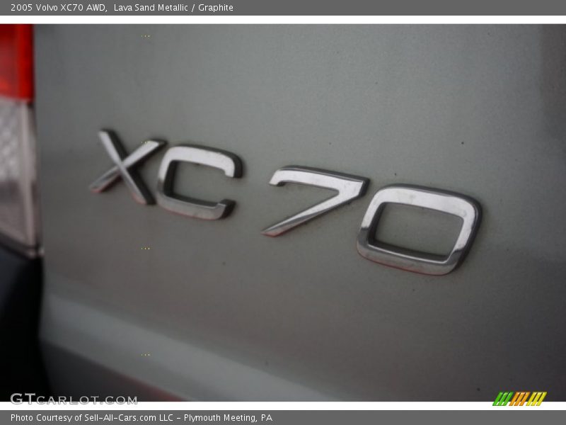 Lava Sand Metallic / Graphite 2005 Volvo XC70 AWD