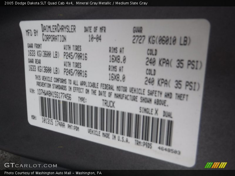 Mineral Gray Metallic / Medium Slate Gray 2005 Dodge Dakota SLT Quad Cab 4x4