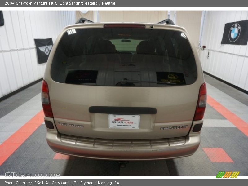 Light Sandrift Metallic / Neutral 2004 Chevrolet Venture Plus