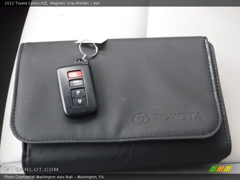 Magnetic Gray Metallic / Ash 2013 Toyota Camry XLE