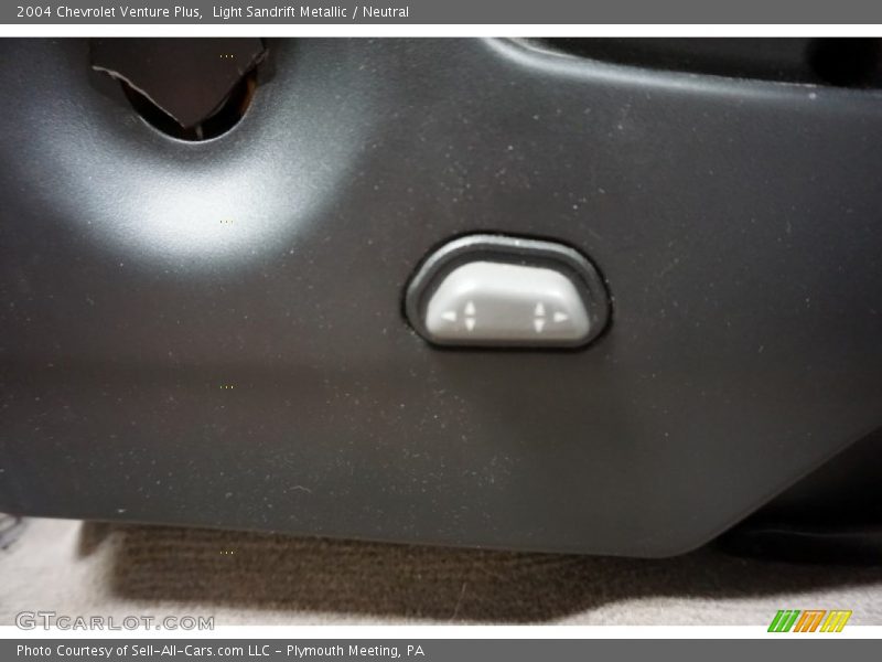 Light Sandrift Metallic / Neutral 2004 Chevrolet Venture Plus