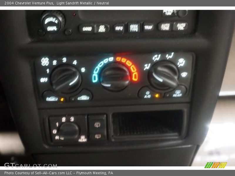 Light Sandrift Metallic / Neutral 2004 Chevrolet Venture Plus