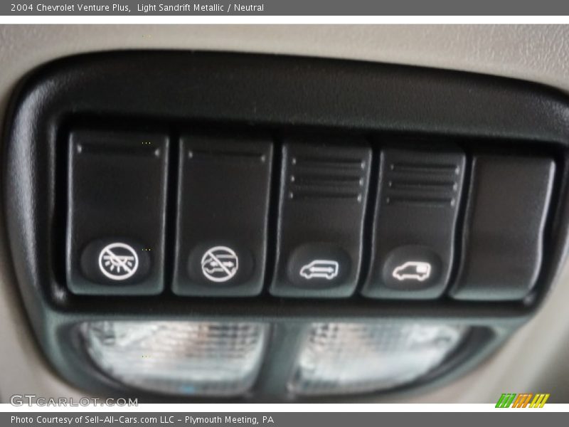 Light Sandrift Metallic / Neutral 2004 Chevrolet Venture Plus