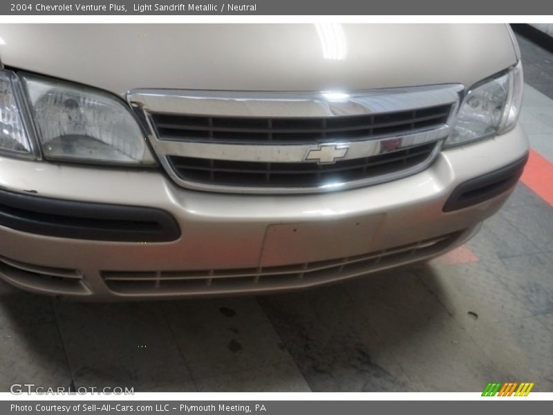 Light Sandrift Metallic / Neutral 2004 Chevrolet Venture Plus