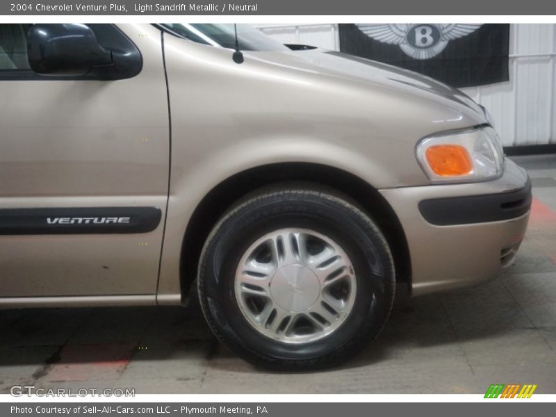 Light Sandrift Metallic / Neutral 2004 Chevrolet Venture Plus