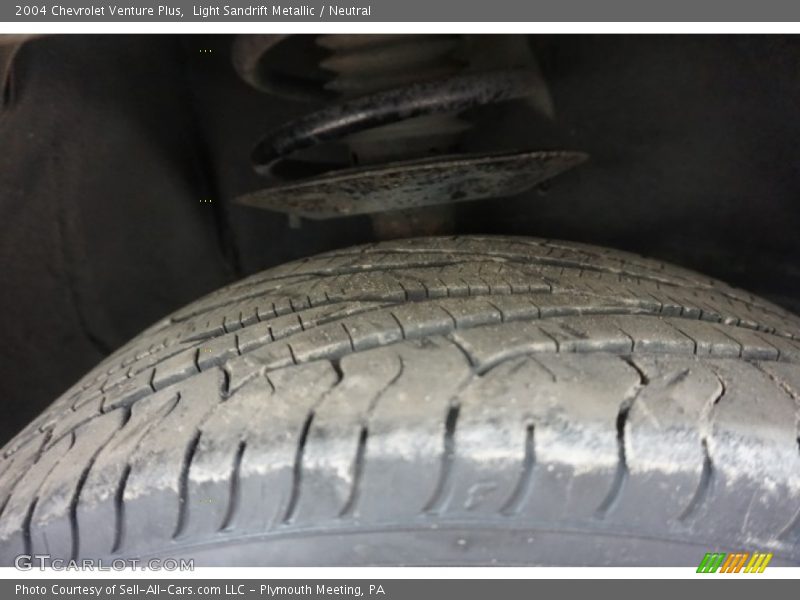 Light Sandrift Metallic / Neutral 2004 Chevrolet Venture Plus