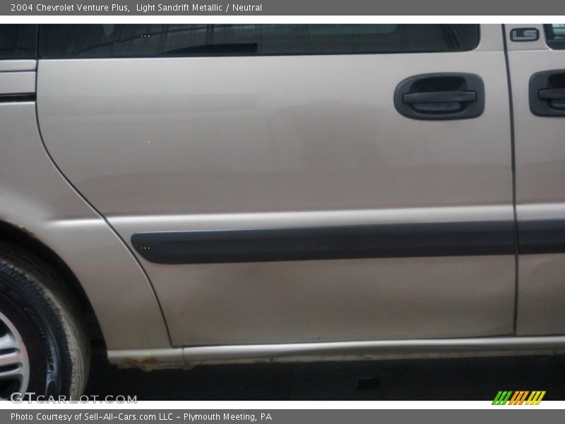 Light Sandrift Metallic / Neutral 2004 Chevrolet Venture Plus