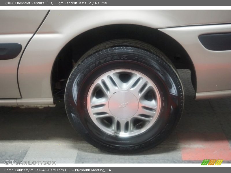 Light Sandrift Metallic / Neutral 2004 Chevrolet Venture Plus