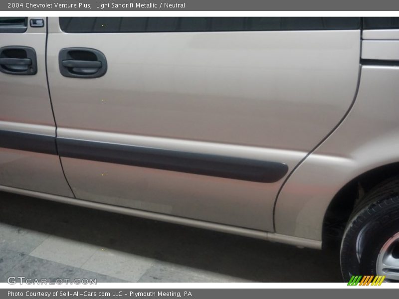 Light Sandrift Metallic / Neutral 2004 Chevrolet Venture Plus