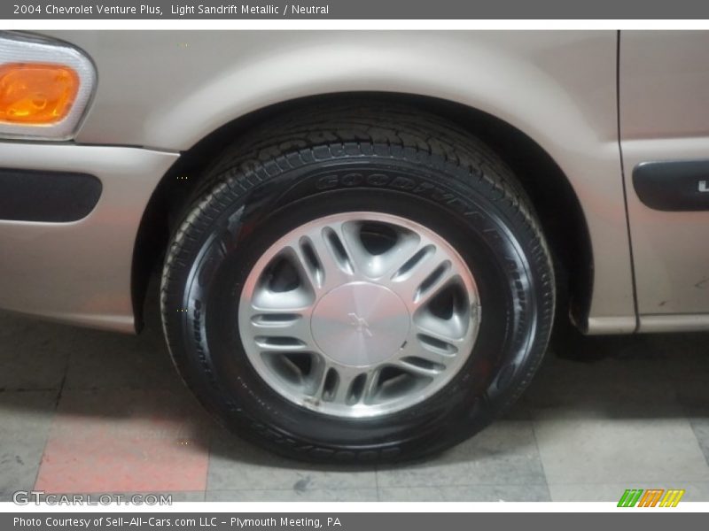 Light Sandrift Metallic / Neutral 2004 Chevrolet Venture Plus