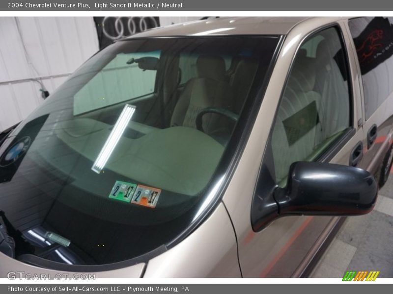Light Sandrift Metallic / Neutral 2004 Chevrolet Venture Plus