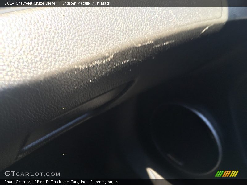 Tungsten Metallic / Jet Black 2014 Chevrolet Cruze Diesel