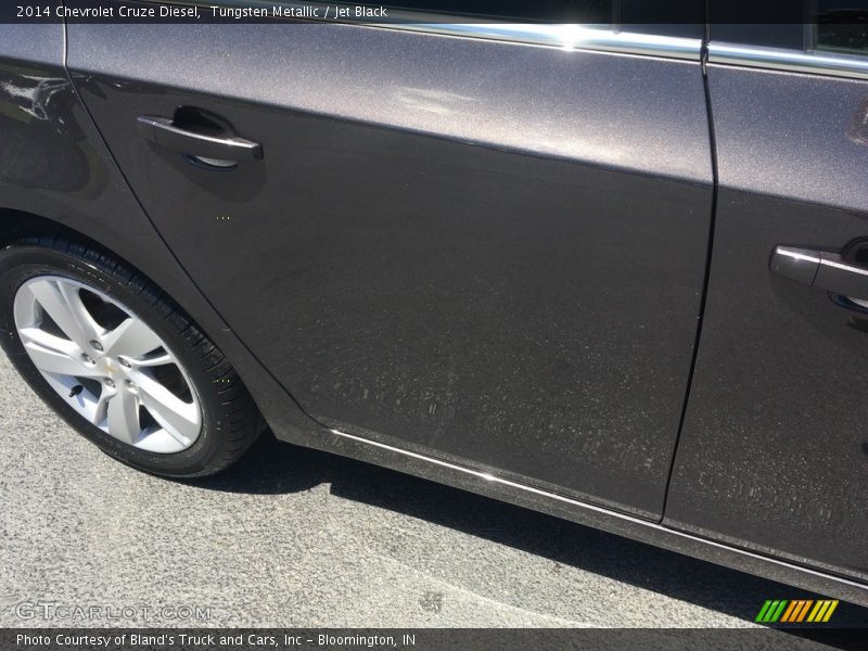 Tungsten Metallic / Jet Black 2014 Chevrolet Cruze Diesel