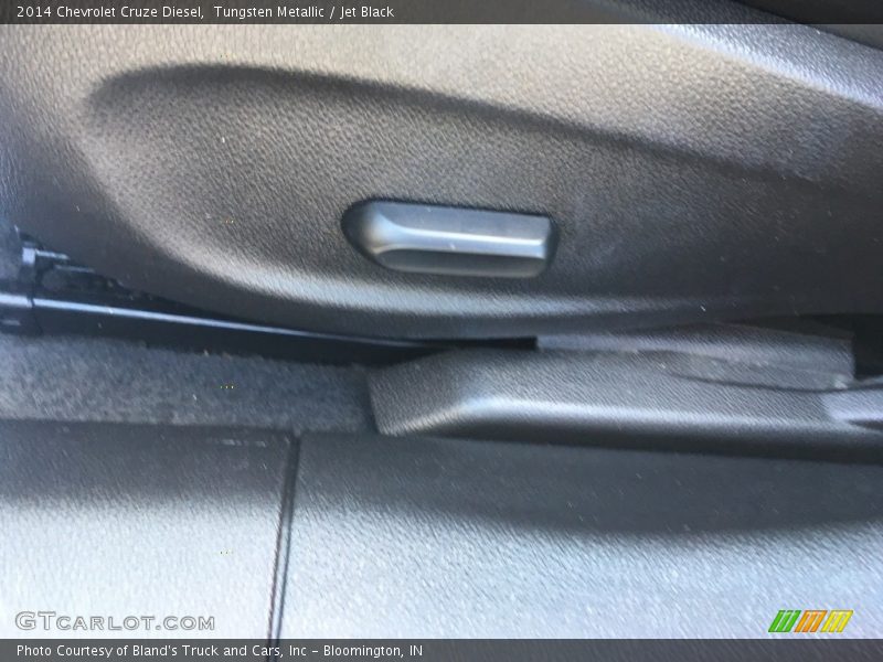 Tungsten Metallic / Jet Black 2014 Chevrolet Cruze Diesel