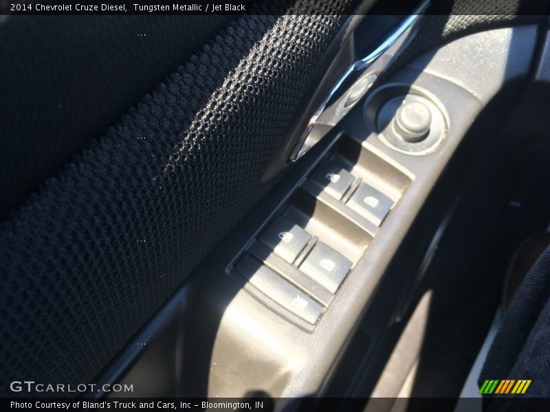Tungsten Metallic / Jet Black 2014 Chevrolet Cruze Diesel