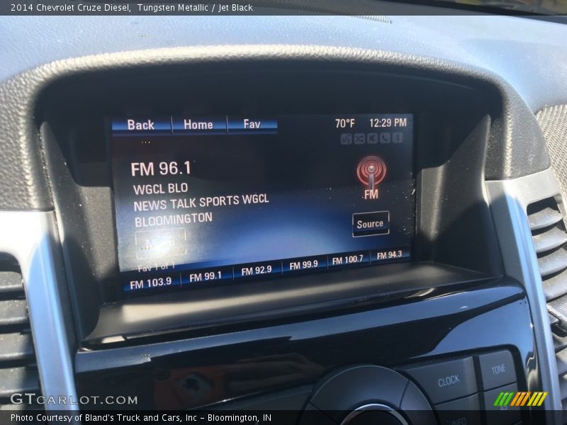 Tungsten Metallic / Jet Black 2014 Chevrolet Cruze Diesel