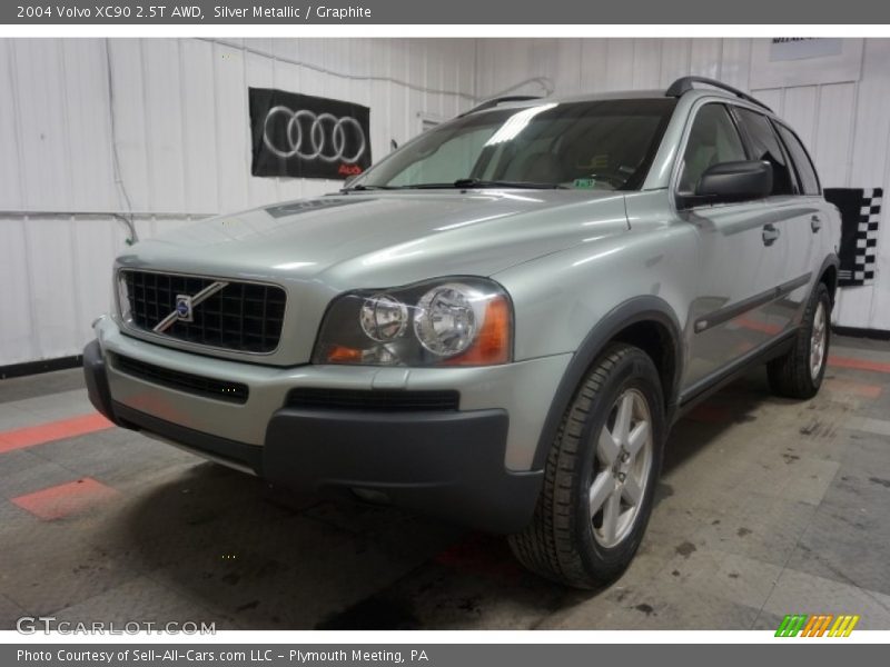 Silver Metallic / Graphite 2004 Volvo XC90 2.5T AWD