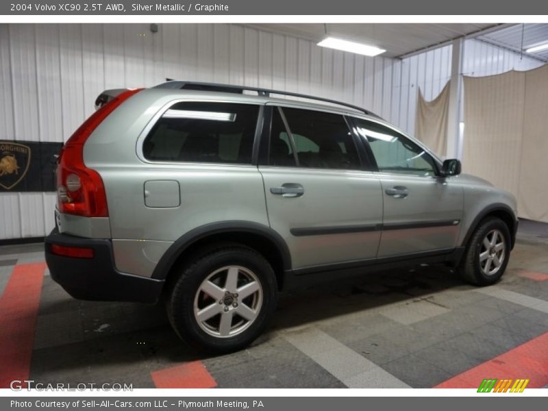 Silver Metallic / Graphite 2004 Volvo XC90 2.5T AWD