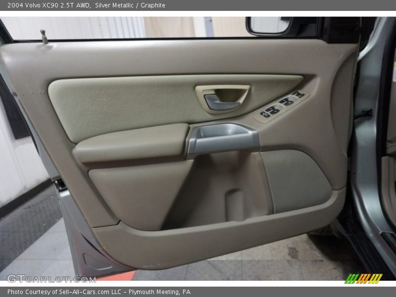 Silver Metallic / Graphite 2004 Volvo XC90 2.5T AWD