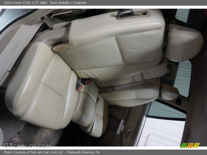 Silver Metallic / Graphite 2004 Volvo XC90 2.5T AWD