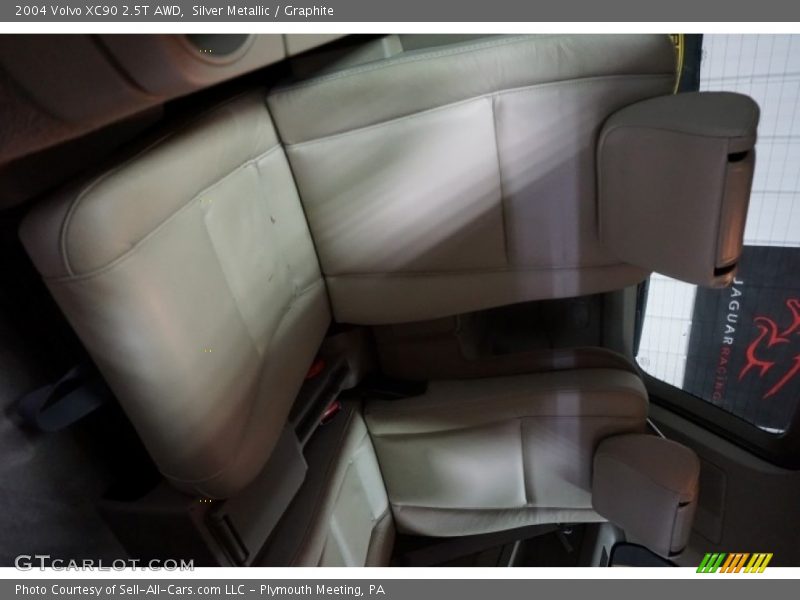 Silver Metallic / Graphite 2004 Volvo XC90 2.5T AWD
