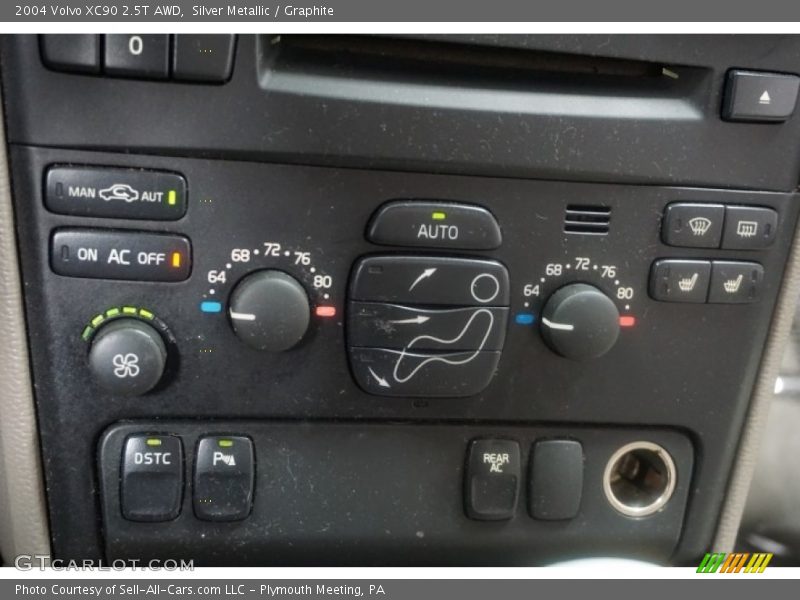 Silver Metallic / Graphite 2004 Volvo XC90 2.5T AWD