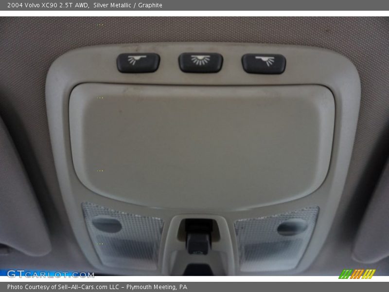 Silver Metallic / Graphite 2004 Volvo XC90 2.5T AWD