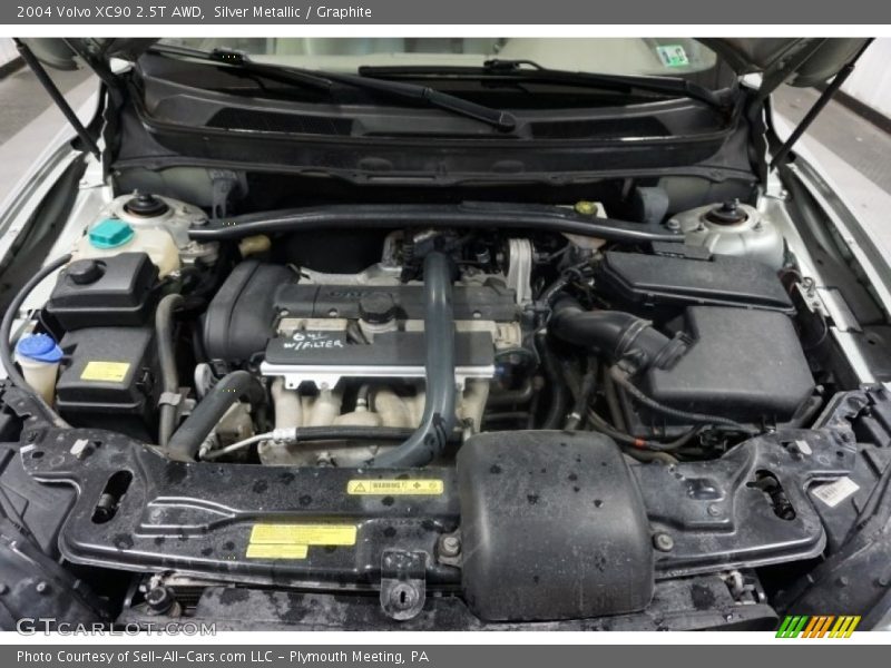 Silver Metallic / Graphite 2004 Volvo XC90 2.5T AWD